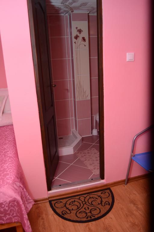 Ersa Panzio Hotel Bisericani  Bilik gambar